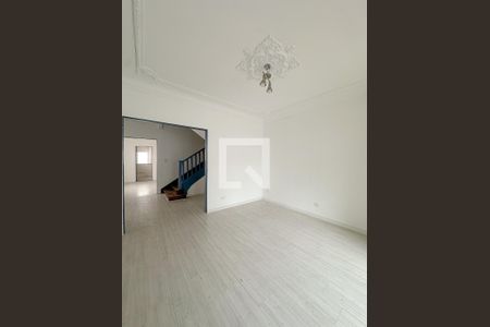 Sala de casa à venda com 4 quartos, 300m² em Água Branca, São Paulo