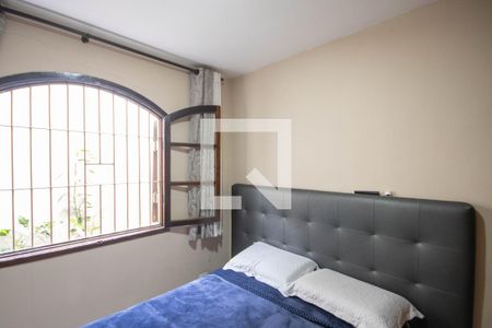 Quarto 2 de casa à venda com 4 quartos, 140m² em Vila Nova Galvão, São Paulo