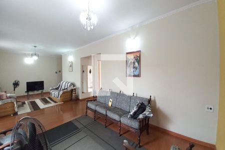 Sala de Estar de casa para alugar com 4 quartos, 330m² em Jardim Leonor, Campinas