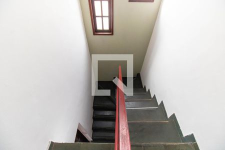 Escada  de casa de condomínio à venda com 2 quartos, 75m² em Badu, Niterói