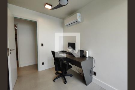Quarto de apartamento para alugar com 2 quartos, 81m² em Recreio dos Bandeirantes, Rio de Janeiro