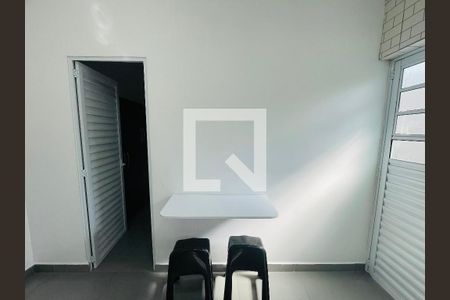 Sala/Cozinha de apartamento para alugar com 1 quarto, 22m² em Vila Operária, Guarulhos