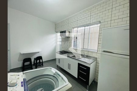 Sala/cozinha de kitnet/studio para alugar com 1 quarto, 22m² em Portal dos Gramados, Guarulhos