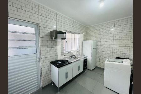 Sala/cozinha de kitnet/studio para alugar com 1 quarto, 22m² em Portal dos Gramados, Guarulhos