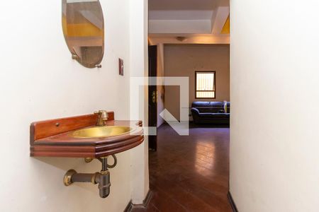Banheiro Social 2 de casa à venda com 4 quartos, 200m² em Jardim Santana, São Paulo