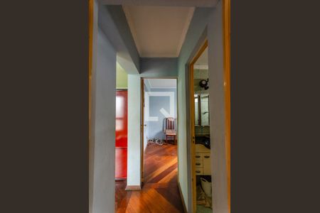 Corredor de apartamento à venda com 2 quartos, 46m² em Vila Pereira Cerca, São Paulo