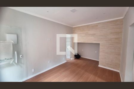 Sala de casa à venda com 3 quartos, 200m² em Vila Kosmos, Rio de Janeiro