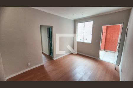 Sala de casa à venda com 3 quartos, 200m² em Vila Kosmos, Rio de Janeiro
