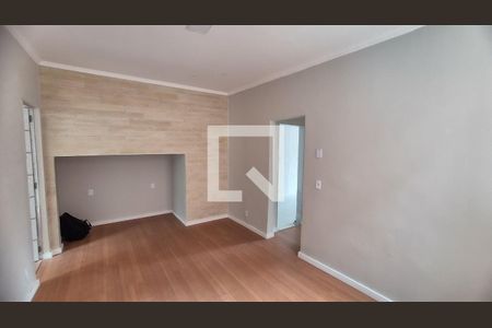 Sala de casa à venda com 3 quartos, 200m² em Vila Kosmos, Rio de Janeiro