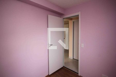 Quarto 1 de apartamento para alugar com 2 quartos, 34m² em Parque Sao Rafael, São Paulo