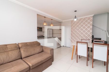 Sala de casa de condomínio para alugar com 2 quartos, 112m² em Vila Guilhermina, São Paulo