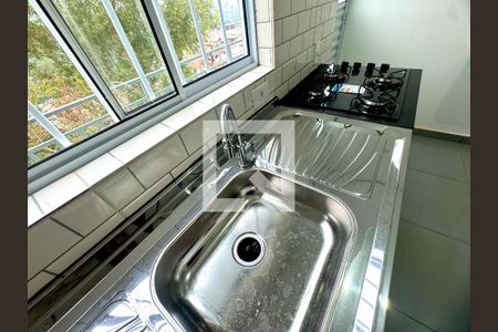 Sala/Cozinha de apartamento para alugar com 1 quarto, 22m² em Portal dos Gramados, Guarulhos