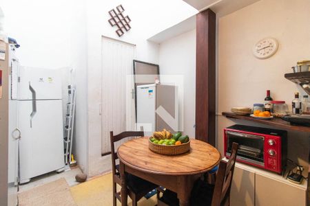 Sala de casa à venda com 4 quartos, 390m² em Menino Deus, Porto Alegre