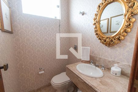 Lavabo de casa à venda com 3 quartos, 252m² em Vila Monumento, São Paulo