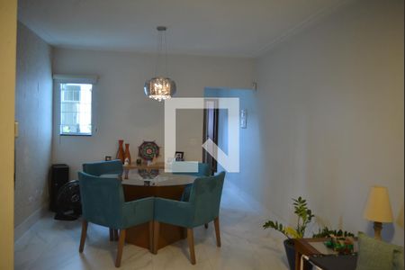 Sala de casa à venda com 4 quartos, 220m² em Vila Valparaíso, Santo André