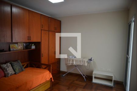 Quarto  de casa à venda com 4 quartos, 220m² em Vila Valparaíso, Santo André