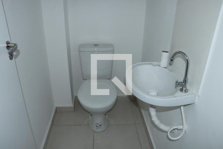 Lavabo de casa de condomínio para alugar com 2 quartos, 72m² em Centreville, Cotia