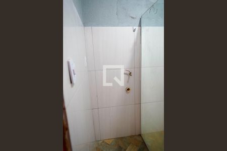Banheiro de Serviço de apartamento para alugar com 3 quartos, 180m² em Cidade Vera Cruz, Aparecida de Goiânia