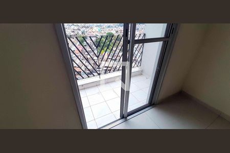 Sacada de apartamento à venda com 2 quartos, 62m² em Veloso, Osasco