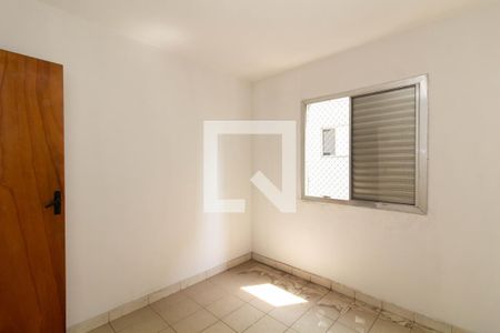 Quarto 2 de apartamento à venda com 2 quartos, 45m² em Vila Carmosina, São Paulo