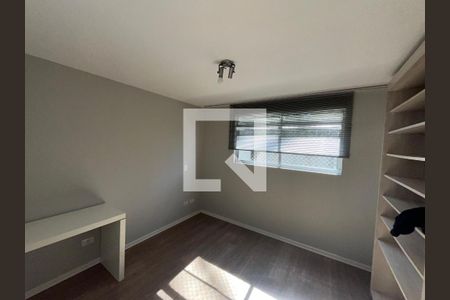 Quarto 1 de apartamento para alugar com 3 quartos, 55m² em Santa Cândida, Curitiba