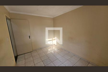 Quarto 2 de apartamento para alugar com 2 quartos, 60m² em Jardim das Esmeraldas, Goiânia