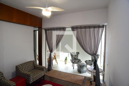 Sala de apartamento para alugar com 1 quarto, 65m² em Barra da Tijuca, Rio de Janeiro
