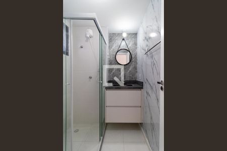 Banheiro de apartamento para alugar com 1 quarto, 25m² em Barra Funda, São Paulo