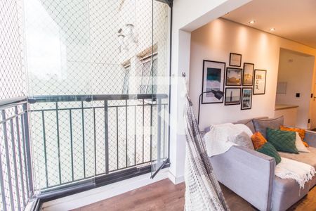 Varanda de apartamento para alugar com 2 quartos, 68m² em Jardim Tupanci, Barueri