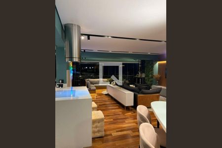 Apartamento à venda com 2 quartos, 87m² em Jardim Caboré, São Paulo