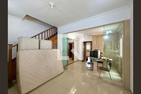 Sala de casa para alugar com 3 quartos, 150m² em Chácara Santo Antônio (zona Sul), São Paulo
