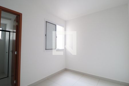 Suíte de apartamento para alugar com 2 quartos, 52m² em Jardim Botânico, Uberlândia