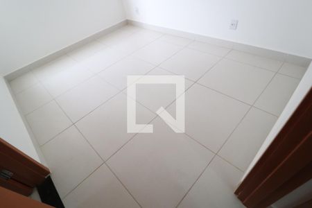 Suíte de apartamento para alugar com 2 quartos, 52m² em Jardim Botânico, Uberlândia