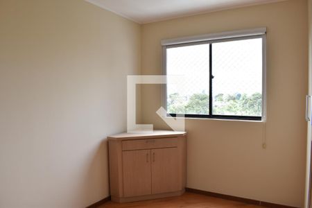 Quarto 1 de apartamento para alugar com 2 quartos, 105m² em Cristo Rei, Curitiba