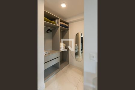Guarda-Roupas de kitnet/studio para alugar com 1 quarto, 47m² em Centro, Campinas
