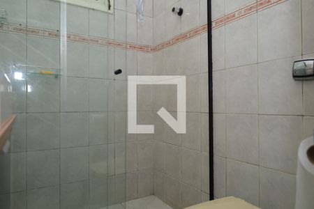 Banheiro de casa para alugar com 2 quartos, 65m² em Cidade Líder, São Paulo