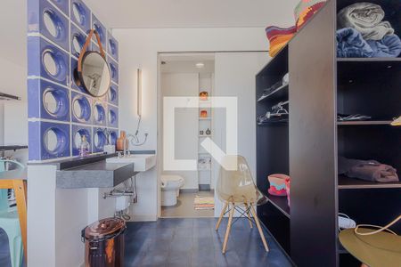 Banheiro de kitnet/studio para alugar com 1 quarto, 29m² em Pinheiros, São Paulo