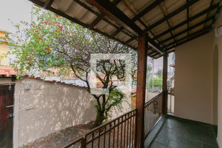 Varanda de casa para alugar com 3 quartos, 360m² em Vila Cloris, Belo Horizonte
