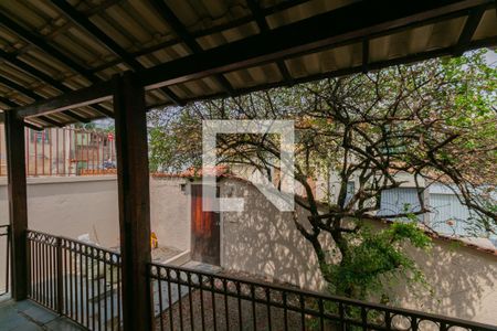 Varanda de casa para alugar com 3 quartos, 360m² em Vila Cloris, Belo Horizonte