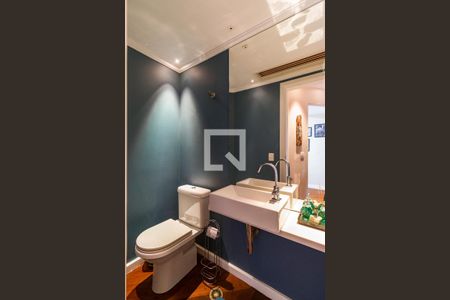 Lavabo de apartamento à venda com 3 quartos, 220m² em Vila Andrade, São Paulo