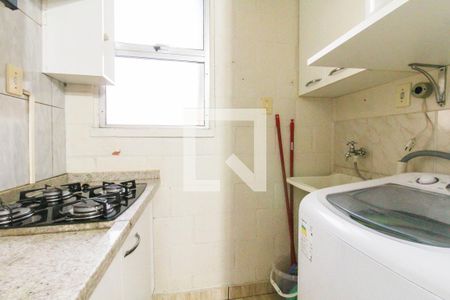 Cozinha de apartamento à venda com 2 quartos, 38m² em Olaria, Canoas