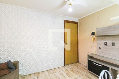 Sala de apartamento para alugar com 2 quartos, 38m² em Olaria, Canoas