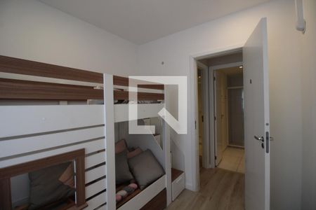 Quarto 1 de apartamento para alugar com 2 quartos, 60m² em Taquara, Rio de Janeiro