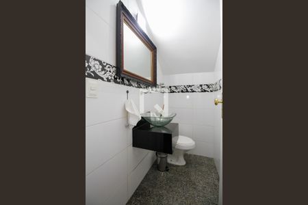 Lavabo de casa para alugar com 3 quartos, 180m² em Vila Madalena, São Paulo