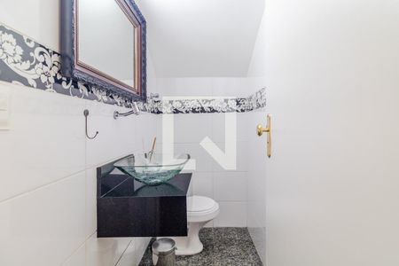 Lavabo de casa para alugar com 3 quartos, 180m² em Vila Madalena, São Paulo
