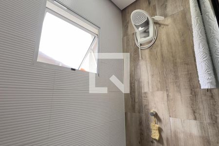 Banheiro da Suíte de casa à venda com 3 quartos, 125m² em Jardim Terezopolis, Guarulhos