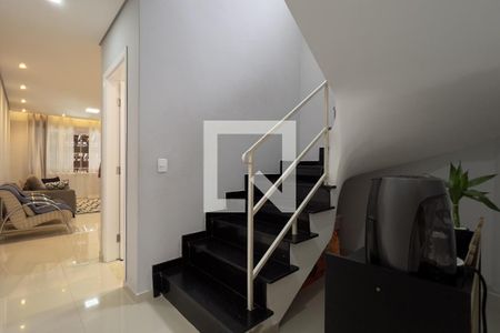 Escada de casa à venda com 3 quartos, 125m² em Jardim Terezopolis, Guarulhos