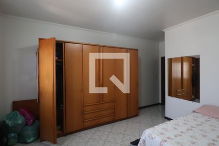 Quarto 1 de casa à venda com 4 quartos, 345m² em São José, Canoas