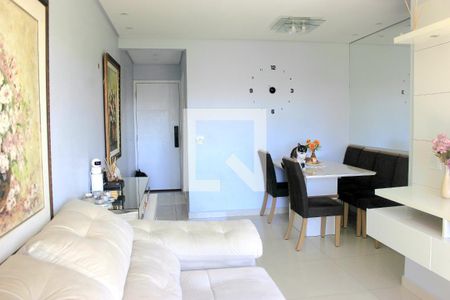 Sala de apartamento à venda com 3 quartos, 68m² em Portal dos Gramados, Guarulhos
