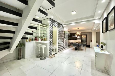Sala de casa à venda com 3 quartos, 150m² em Jardim Floresta, São Paulo